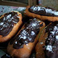 Эклеры со сливочным кремом