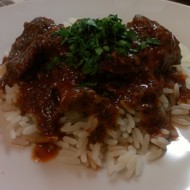 Эскалопы из говядины в томатно-винном соусе