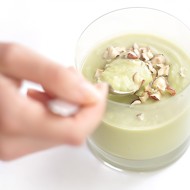 Йогурт из ананаса и авокадо