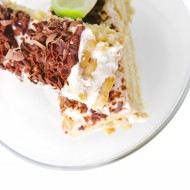 Йогуртовый торт с миндалем