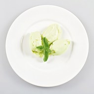 Йогуртовое мороженое с авокадо и огурцом