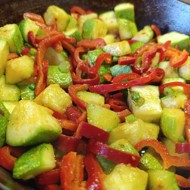 Кабачки тушеные с болгарским перцем