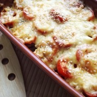 Кабачки, запеченные с шампиньонами и помидорами под сыром