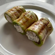 Кабачковые рулетики с творожным сыром