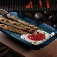 Кальмар с томатной сальсой