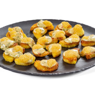 Канапе из картофеля с щучьей икрой