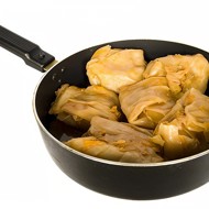 Капустные рулеты с говядиной, свининой, зеленым луком и чили по-японски