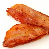 Карамелизованный бекон в кленовом сиропе