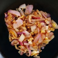 Карамелизованный лук на гриле