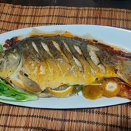 Карп, запеченный в духовке