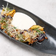 Картофель с лисичками и муссом из пармезана