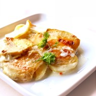 Картофель с луком и сливками