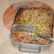 Картофельная запеканка с говядиной и анчоусами