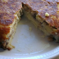 Картофельная запеканка с грибами в мультиварке