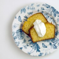 Кекс из семолы, кокосового ореха и мармелада