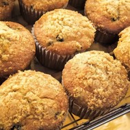 Кексы с изюмом на кефире