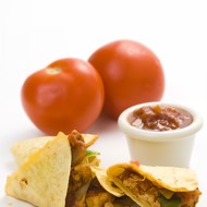 Кесадилья с авокадо и сыром