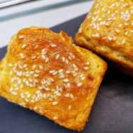 Кето-булочка с кунжутом