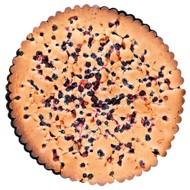 Клафути с черникой и миндалем