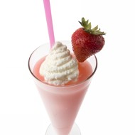 Клубничная содовая с мороженым