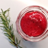 Клюквенное варенье с розмарином