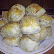 Кныши из слоеного теста с картошкой