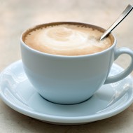 Кофе с горячим молоком