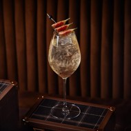 Коктейль «Негрони-сбальято» (Negroni Sbagliato)