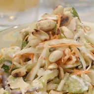 Колслоу с арахисом