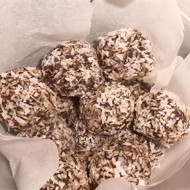 Конфеты из чернослива и орехов