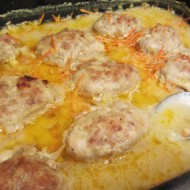 Котлеты в подливе