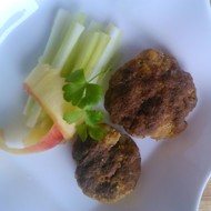 Котлеты из трески на пару с миксом из сельдерея