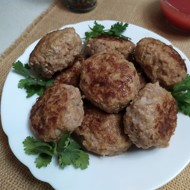 Котлеты с хлебом и фаршем