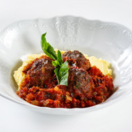 Котлеты в духовке с томатным соусом