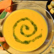 Крем-суп из тыквы с пшеничными сухариками