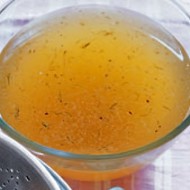 Крепкий говяжий бульон