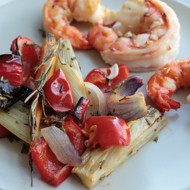 Креветки с запеченными овощами