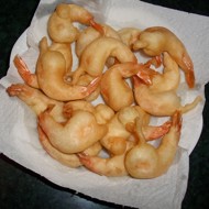 Креветки в темпуре с соусом из ананасов