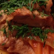 Кролик, тушеный с овощами и паприкой