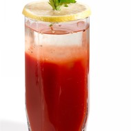 «Кровавая Мэри» с устрицами