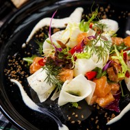 Крудите из лосося с корнем сельдерея