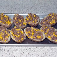 Кумпир — турецкий фаршированный картофель