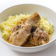 Курица на сковороде