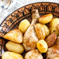 Курица с айвой, имбирем и шафраном