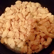 Курица с апельсинами и оливками