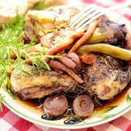 Курица в вине с грибами