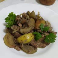 Куриная печень с яблоками