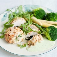 Куриные рулетики с горчичным соусом