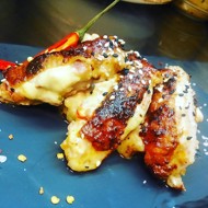 Куриное бедро с чили и беконом