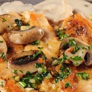 Куриное филе с грибами